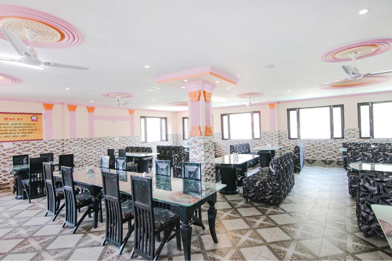 Fabhotel Prime Wonder World Resort 다람샬라 외부 사진